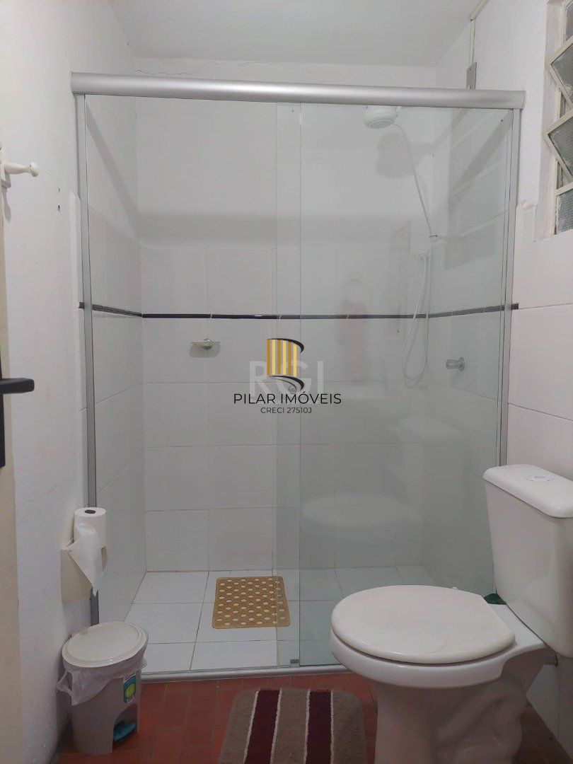 Casa para Venda - 184m², 3 dormitórios, sendo 1 suites, 4 vagas - Cristal