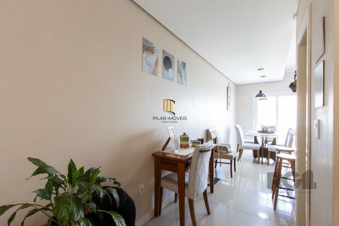Casa 2 dormitórios no bairro Guarujá