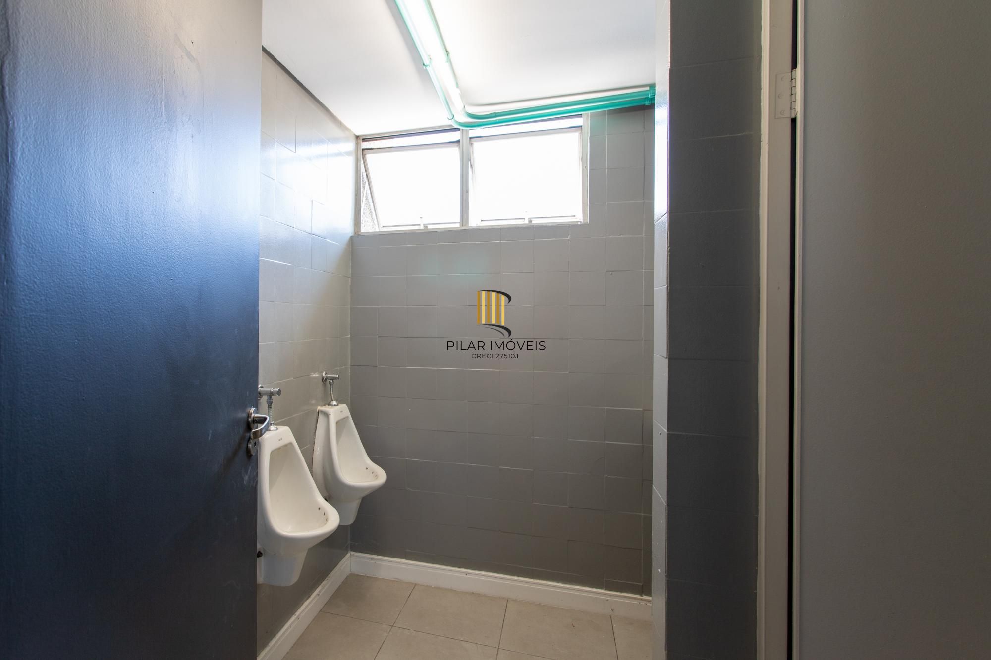 Andar inteiro de 214 m²