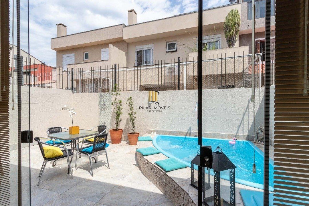 Casa Condominio para Venda - 139m², 2 dormitórios, sendo 2 suites, 1 vaga - Hípica