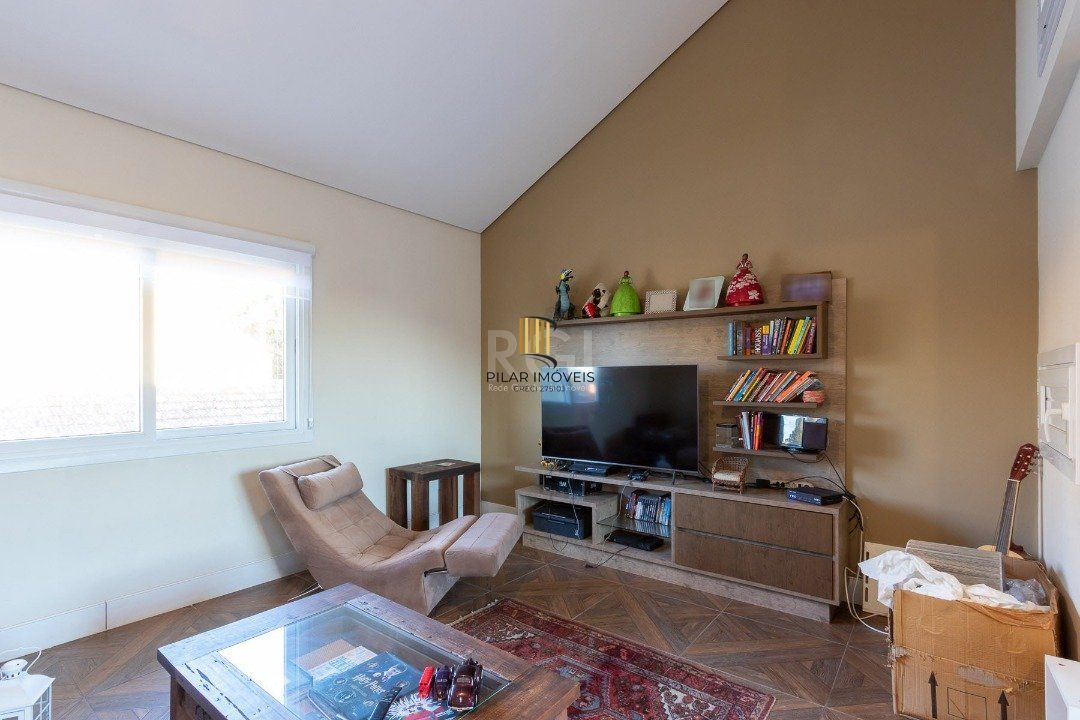 Casa Condominio para Venda - 188.6m², 3 dormitórios, sendo 1 suites, 2 vagas - Tristeza