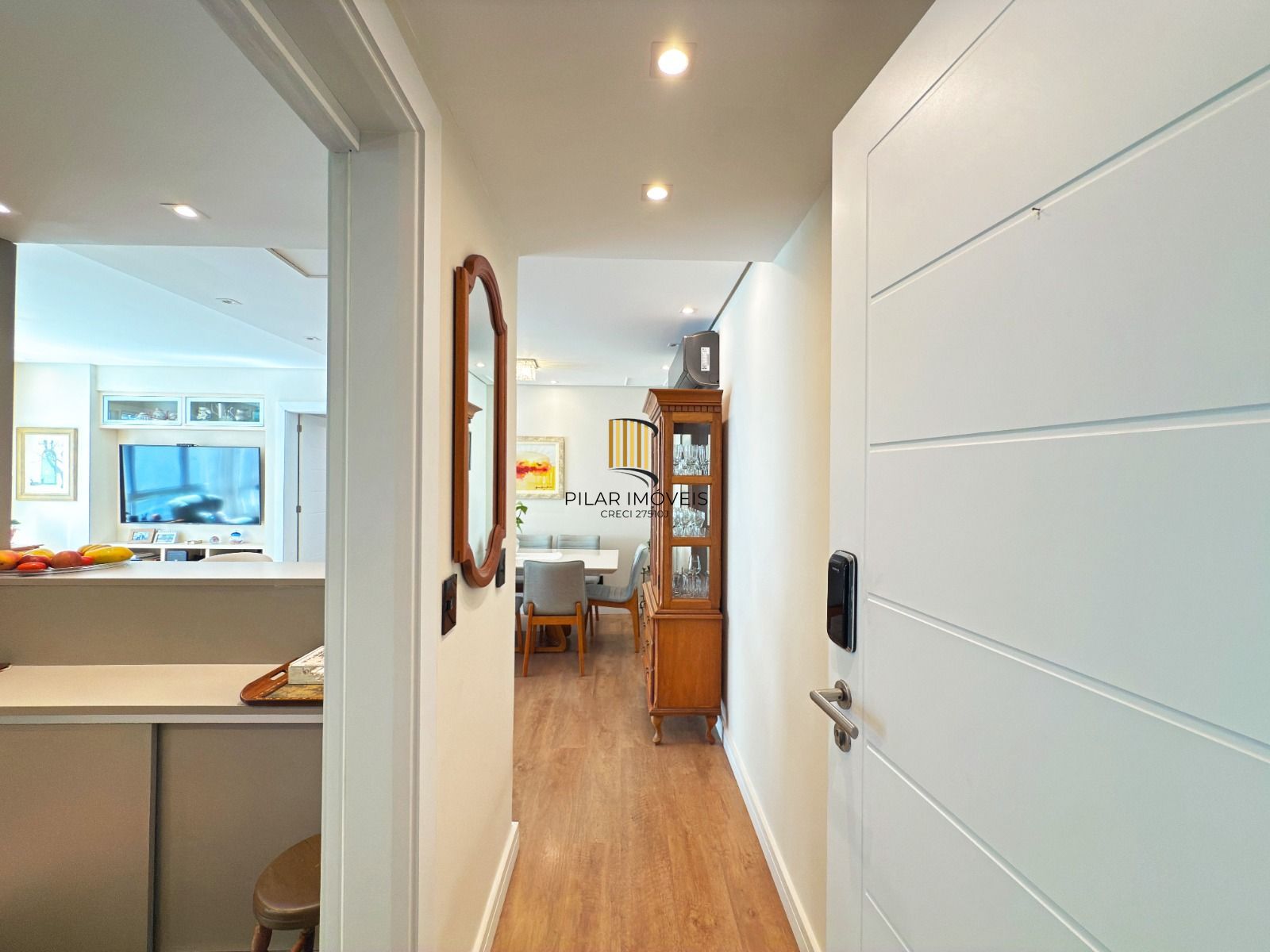 Excelente apartamento de 3 dormitórios, 1 suíte e 2 vagas de garagem.