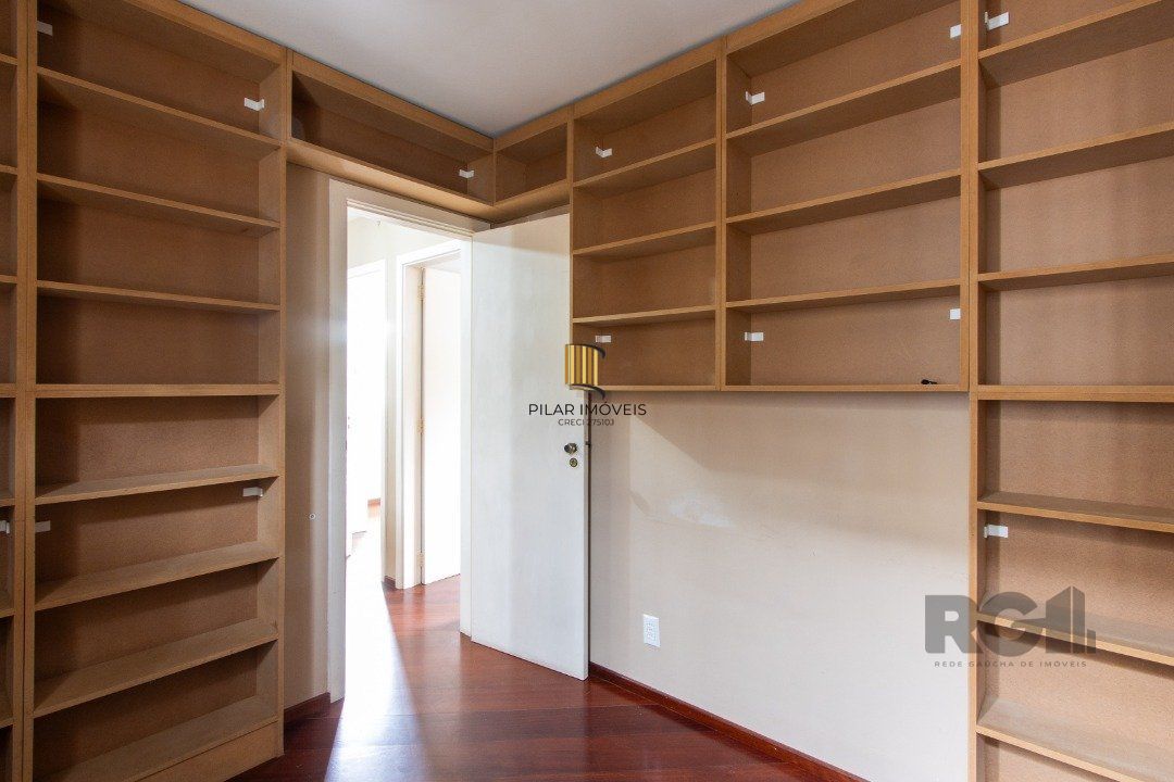 Casa de Condomínio 3 dormitórios no bairro Tristeza
