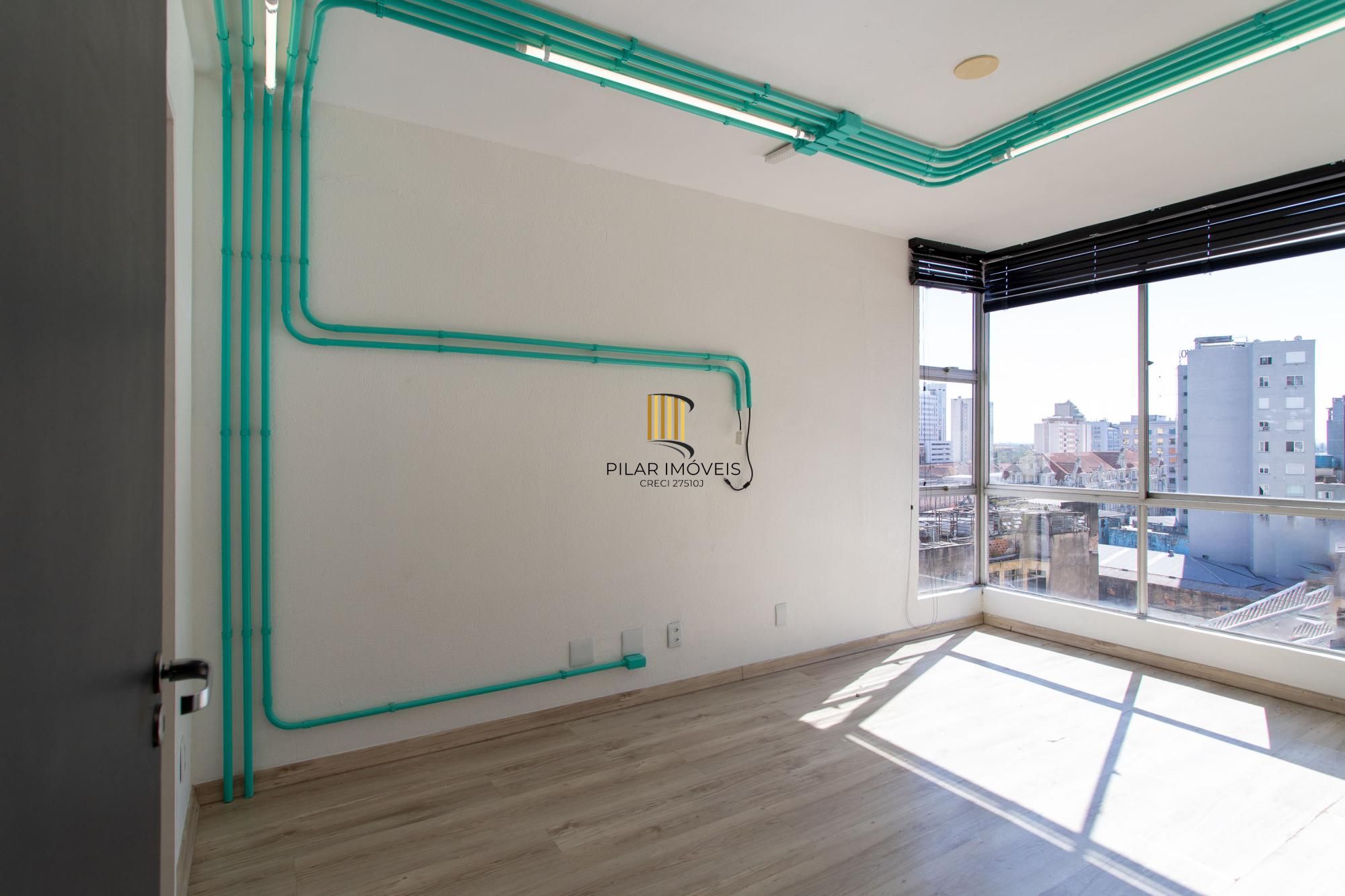 Andar inteiro com 214 m²