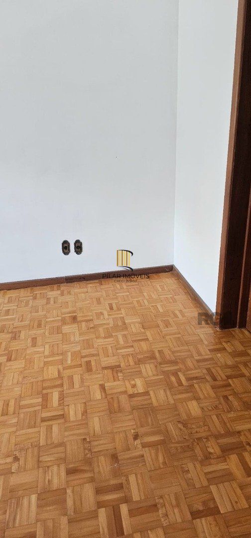 Casa 4 dormitórios no bairro Jardim Sabará