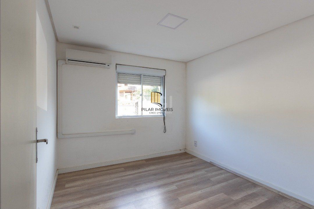 Apartamento 2 dormitórios , sala com dois ambientes , cozinha americana sacada com churrasqueira 1 vaga