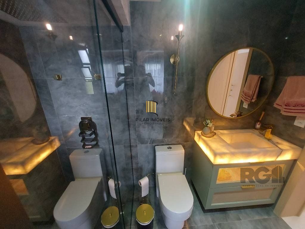 Casa de Condomínio 4 dormitórios no bairro Centro