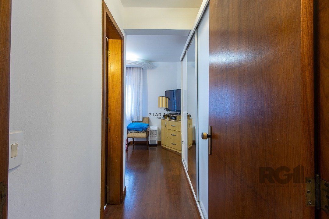 Apartamento 3 dormitórios no bairro Menino Deus
