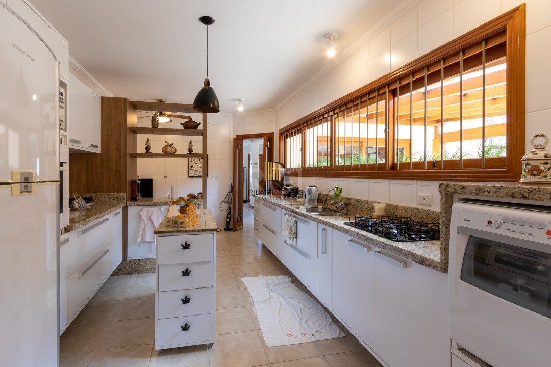 Casa para Venda - 358.78m², 3 dormitórios, sendo 1 suites, 3 vagas - Jardim Isabel