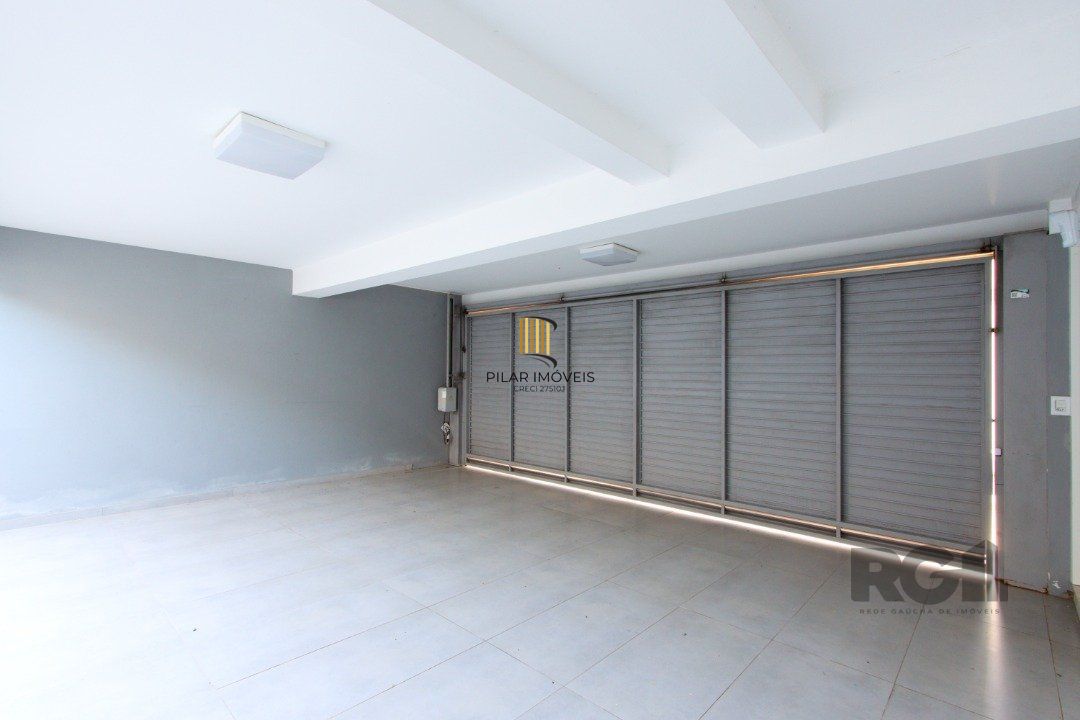 Casa Condominio para Venda - 233m², 3 dormitórios, sendo 1 suites, 2 vagas - Vila Assunção