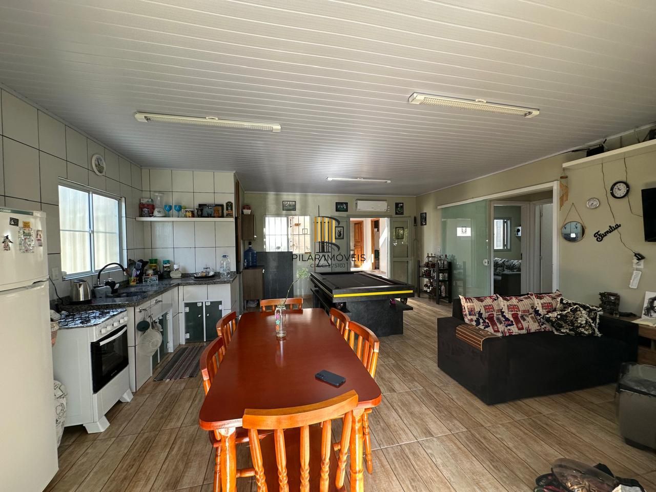 CASA REFORMADA , 4 DORMITORIOS , CHURRASQUEIRA , DESOCUPADA