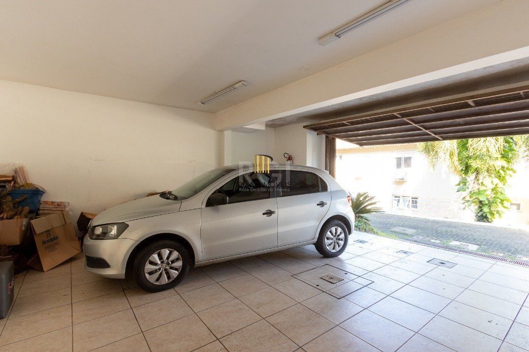 Casa Condominio para Venda - 245.29m², 3 dormitórios, sendo 1 suites, 2 vagas - Pedra Redonda