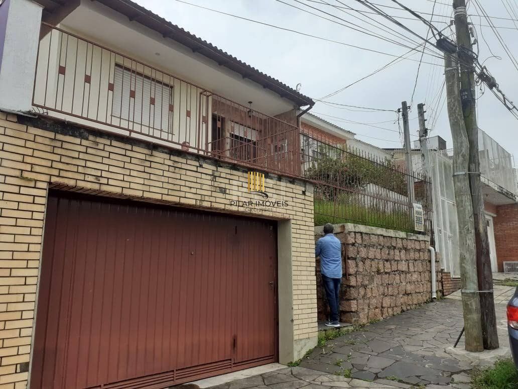 Casa para Venda - 130m², 4 dormitórios, Santa Tereza