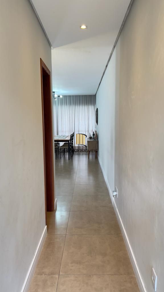 Casa térrea com piscina  no Guarujá