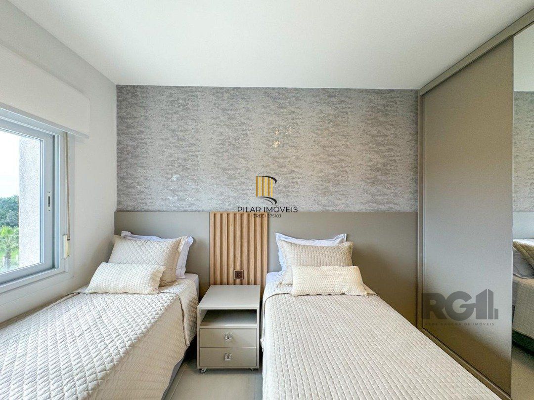 Apartamento para Venda - 138.33m², 3 dormitórios, sendo 1 suites, 3 vagas - Centro