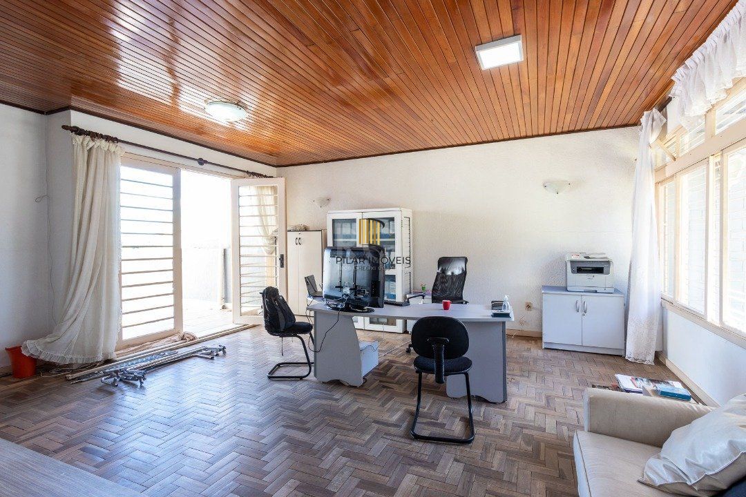 Casa para Venda - 400m², 5 dormitórios, sendo 2 suites, 4 vagas - Vila Assunção