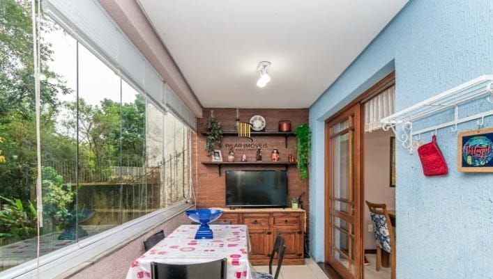 Casa com 3 dormitórios, no bairro Ipanema, zona sul de Porto Alegre, RS.
