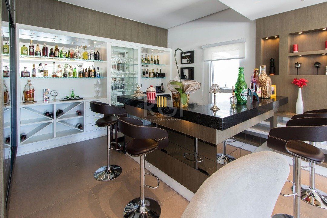 Casa Condominio para Venda - 707.4m², 6 dormitórios, sendo 6 suites, 4 vagas - Terra Ville