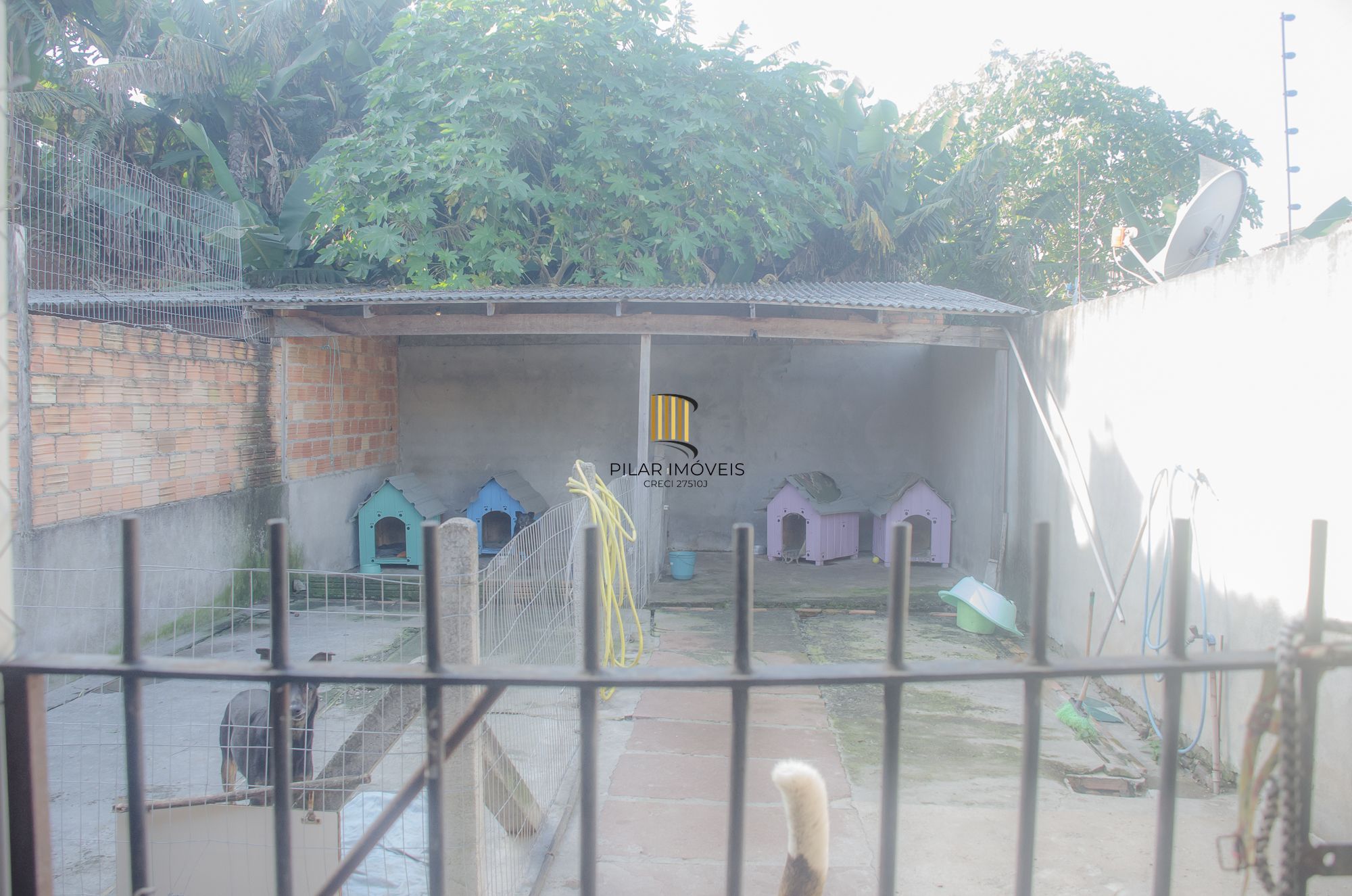 Oportunidade- Terreno com 300m² com duas casas!!!