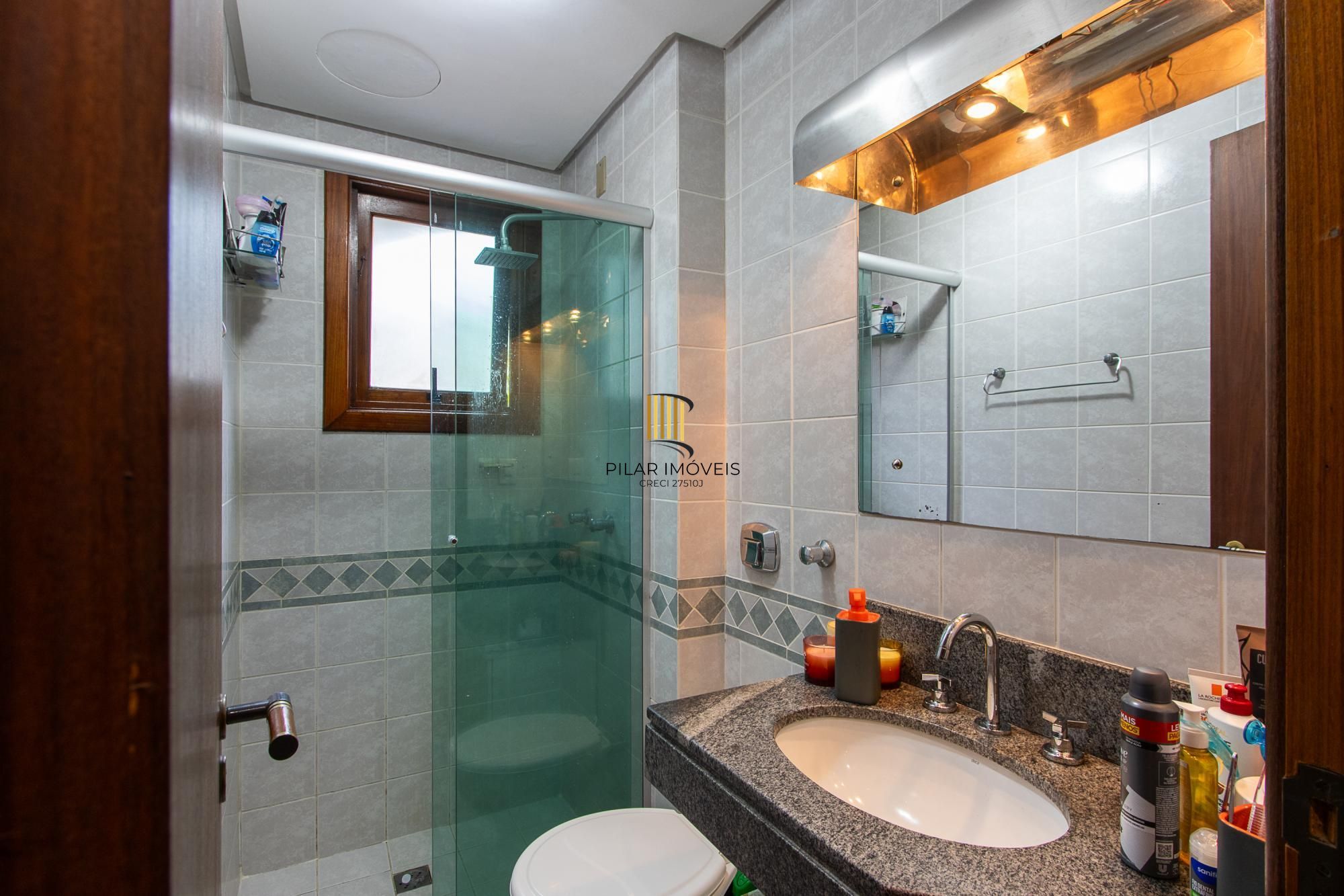 Apartamento de 3 dormitórios, 1 suíte e 3 vagas no bairro Ipanema.
