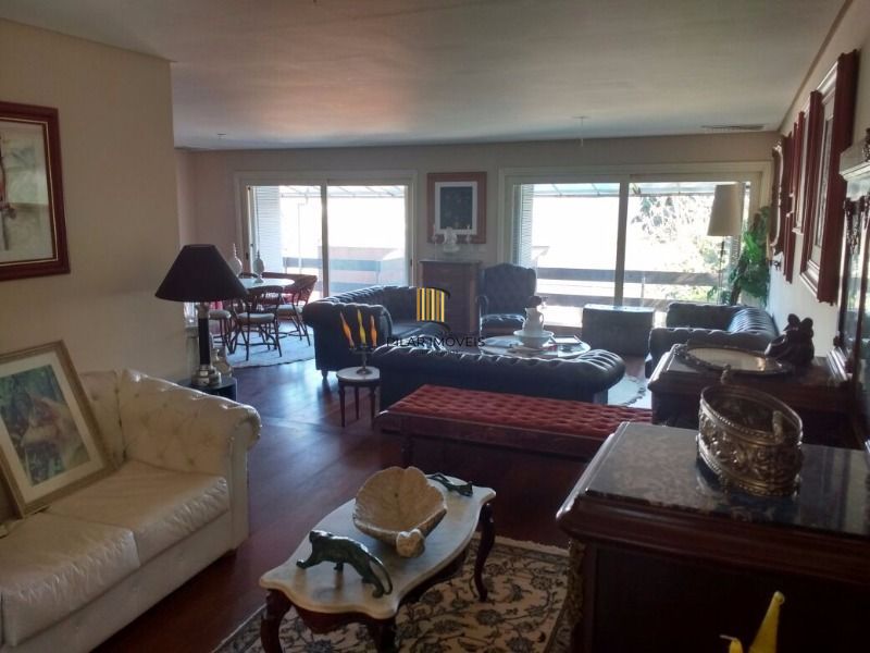 Casa para Venda - 350m², 3 dormitórios, 4 vagas - Vila Assunção