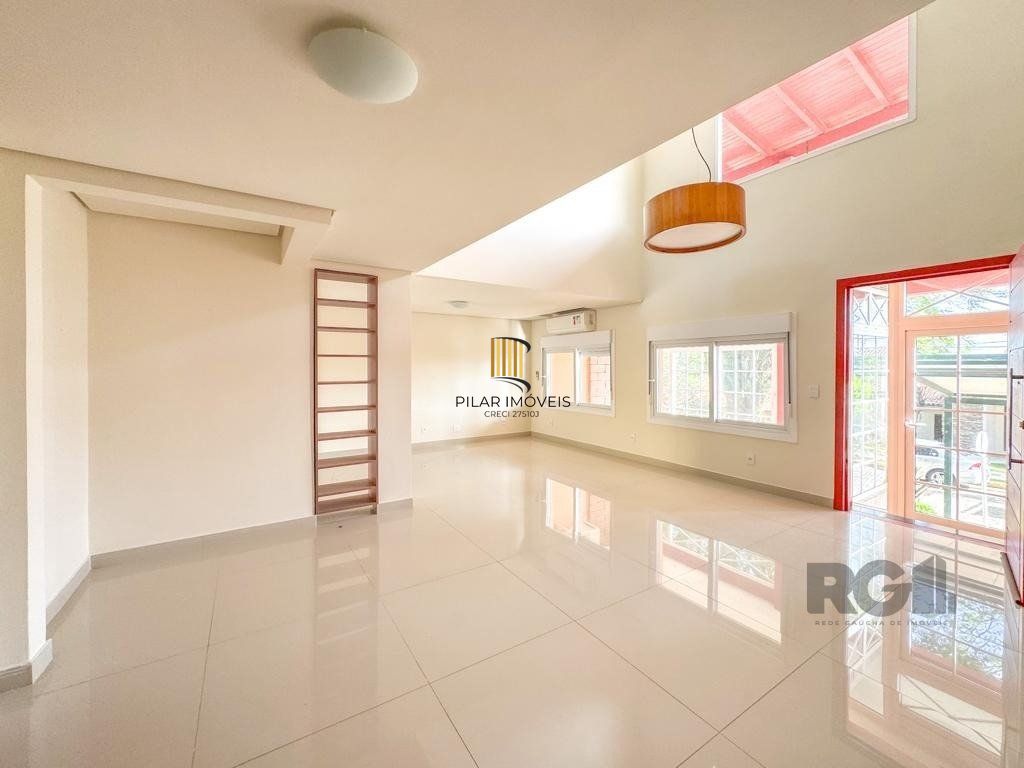 Casa Condominio para Venda - 297.63m², 3 dormitórios, sendo 1 suites, 2 vagas - Espirito Santo