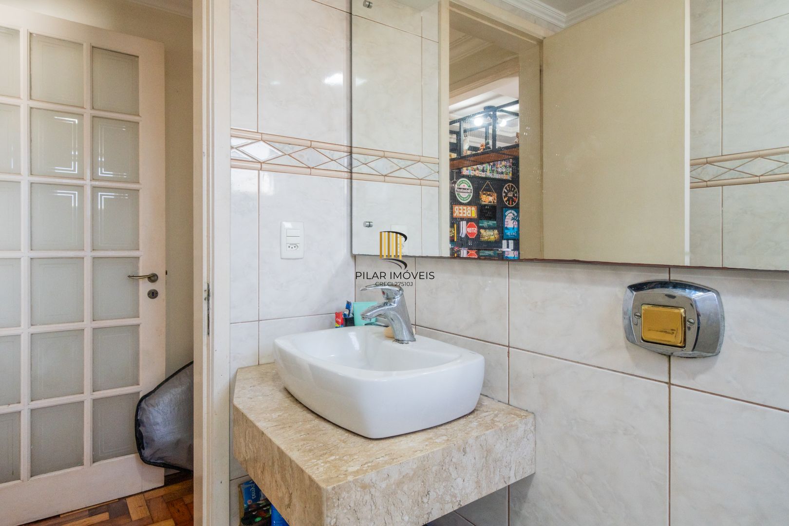 Apartamento com 70,37m², 2 dormitórios, de casal com sacada