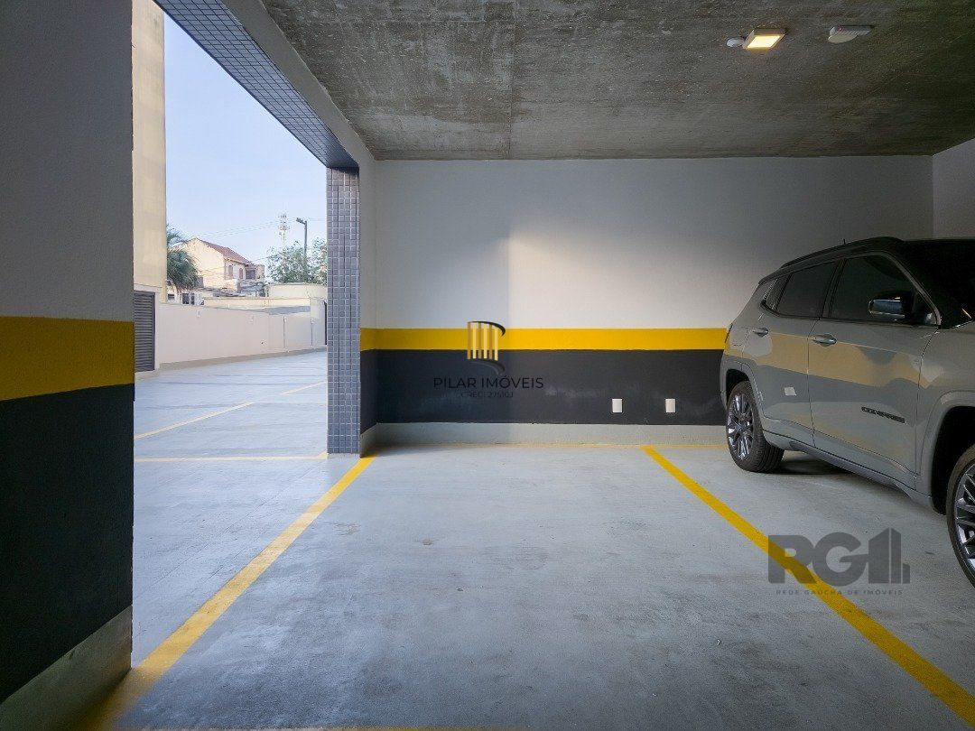 Apartamento com 145m² e 3 dormitórios no bairro Tristeza em PORTO ALEGRE para Comprar