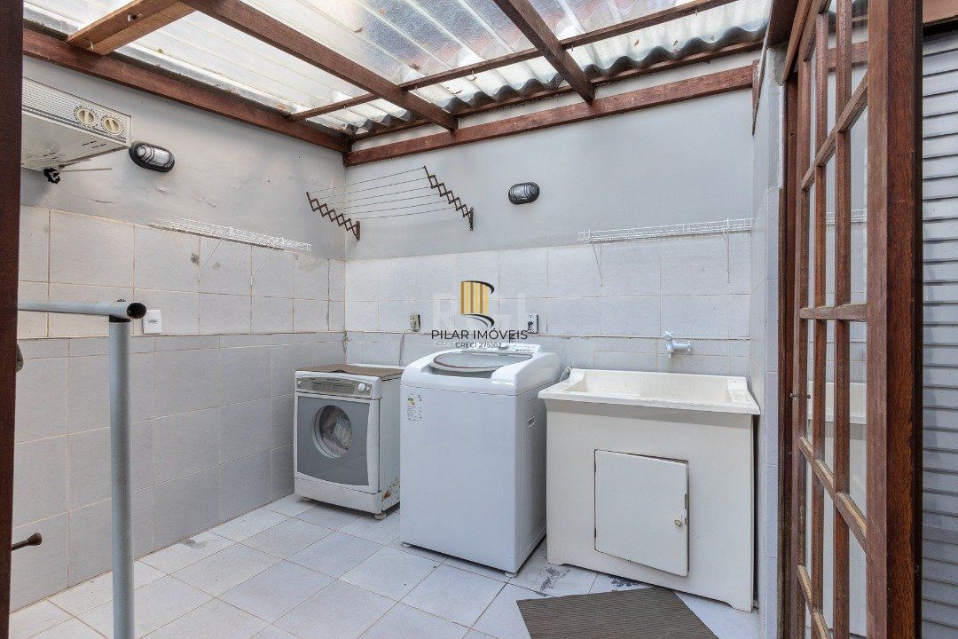 Casa Condominio para Venda - 175m², 3 dormitórios, sendo 1 suites, 4 vagas - Tristeza