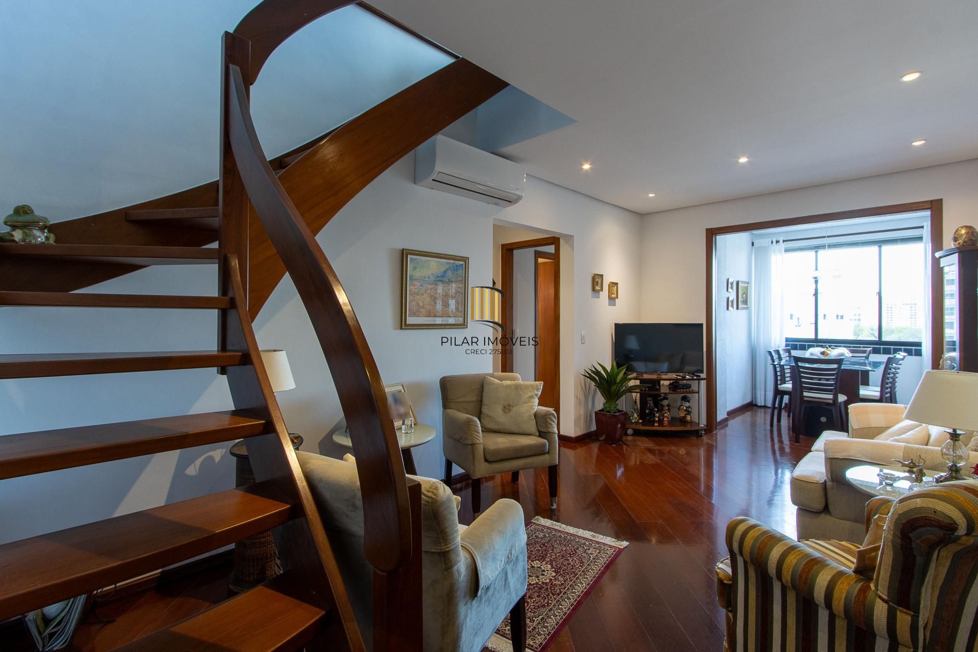 Cobertura 2 dormitórios no bairro Menino Deus