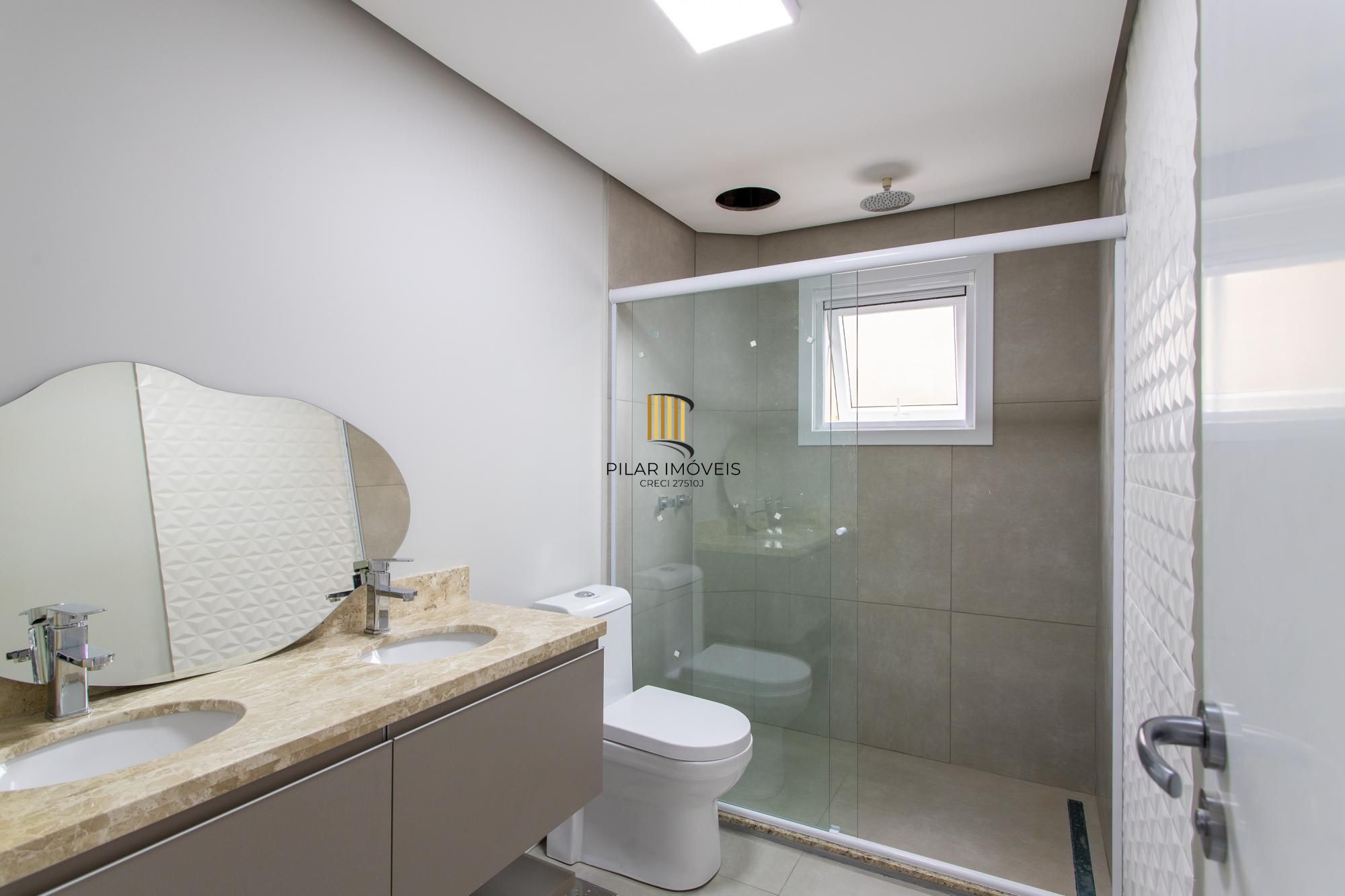 Casa Condominio para Venda - 300m², 3 dormitórios, sendo 3 suites, 2 vagas - Alphaville