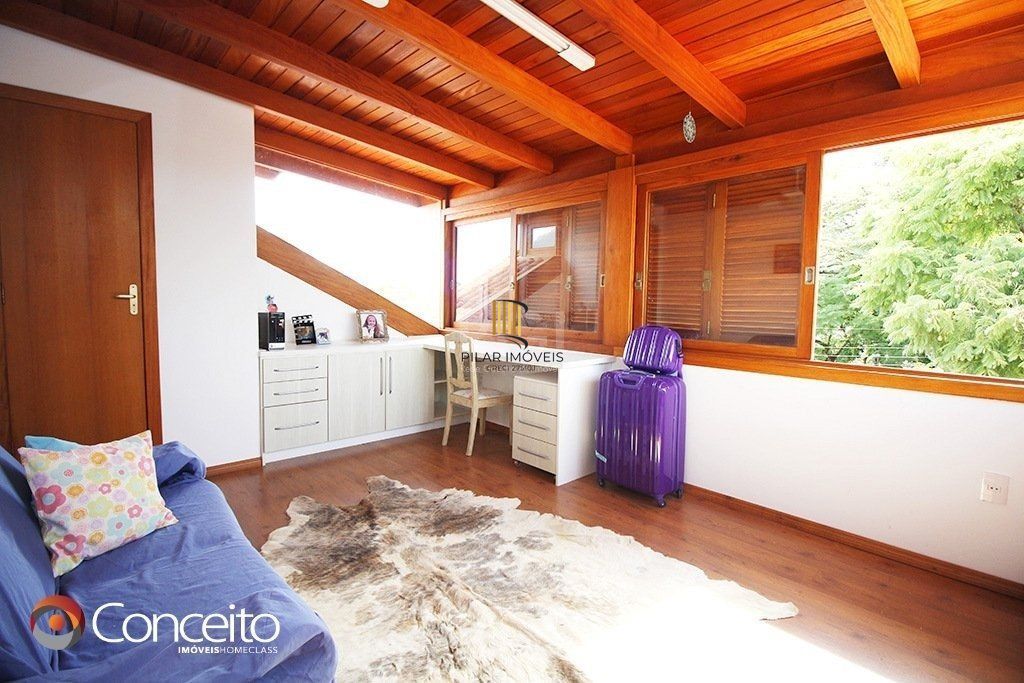 Casa para Venda - 226.73m², 3 dormitórios, sendo 3 suites, 3 vagas - Ipanema