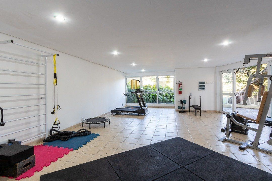 Casa Condominio para Venda - 245.29m², 3 dormitórios, sendo 1 suites, 2 vagas - Pedra Redonda