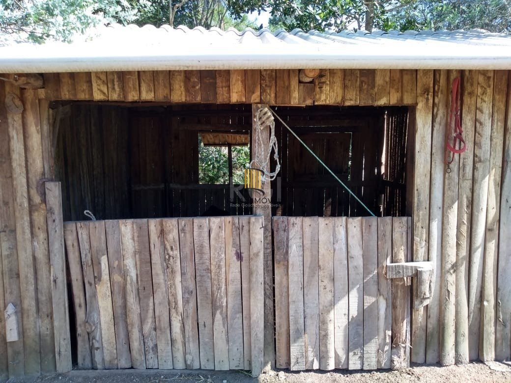Sítio para Venda - 240m², 4 dormitórios, Itapuã