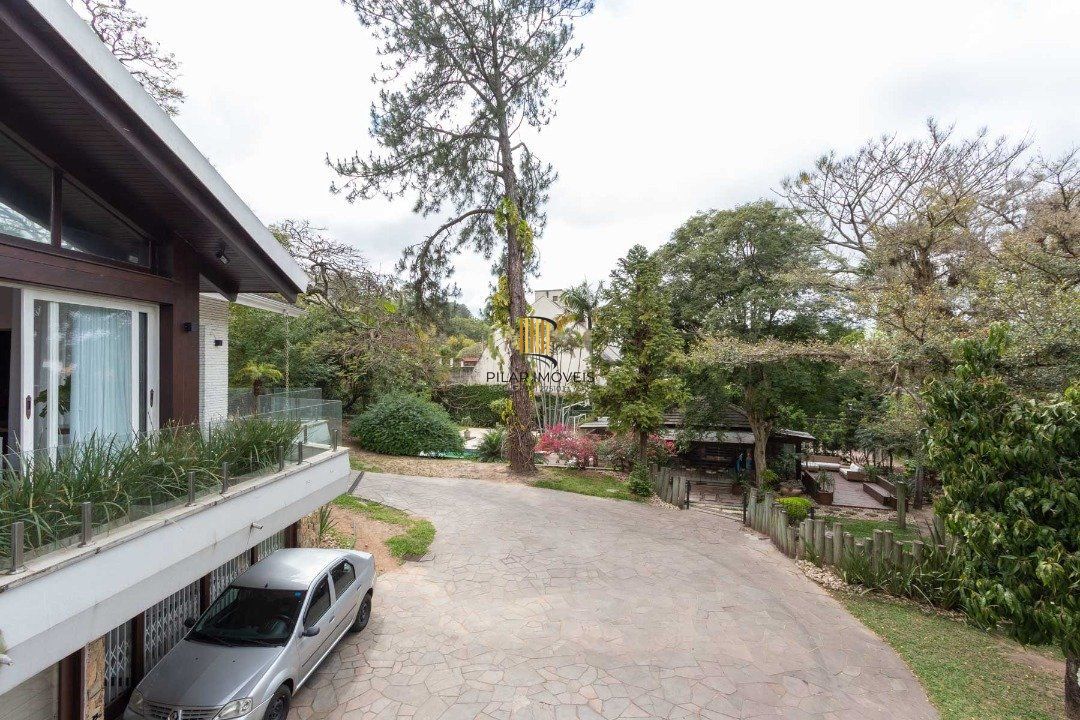 Casa para Venda - 800m², 3 dormitórios, sendo 3 suites, 4 vagas - Vila Assunção