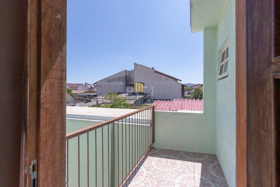 Sobrado para Venda - 356.93m², 4 dormitórios, sendo 2 suites, 4 vagas - Tristeza