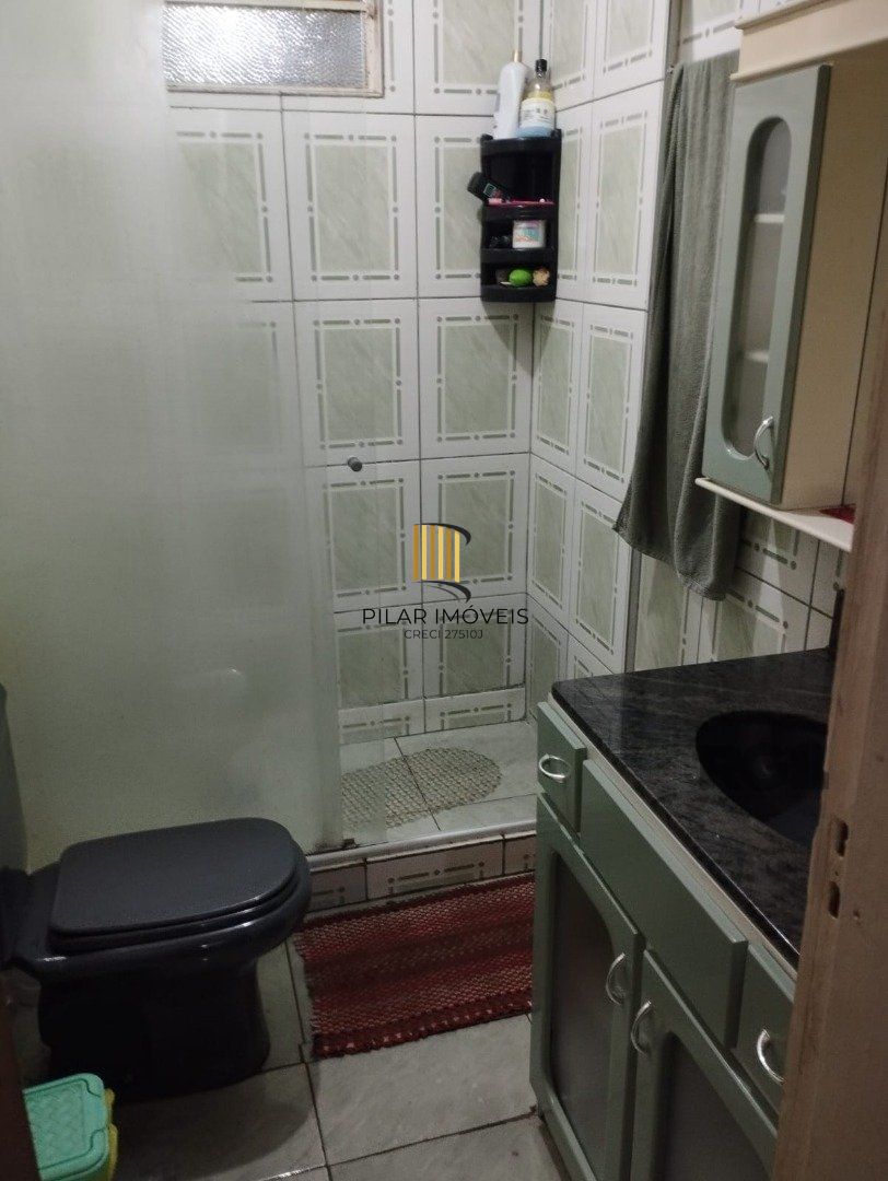 Casa 2 dormitórios no bairro Camaquã