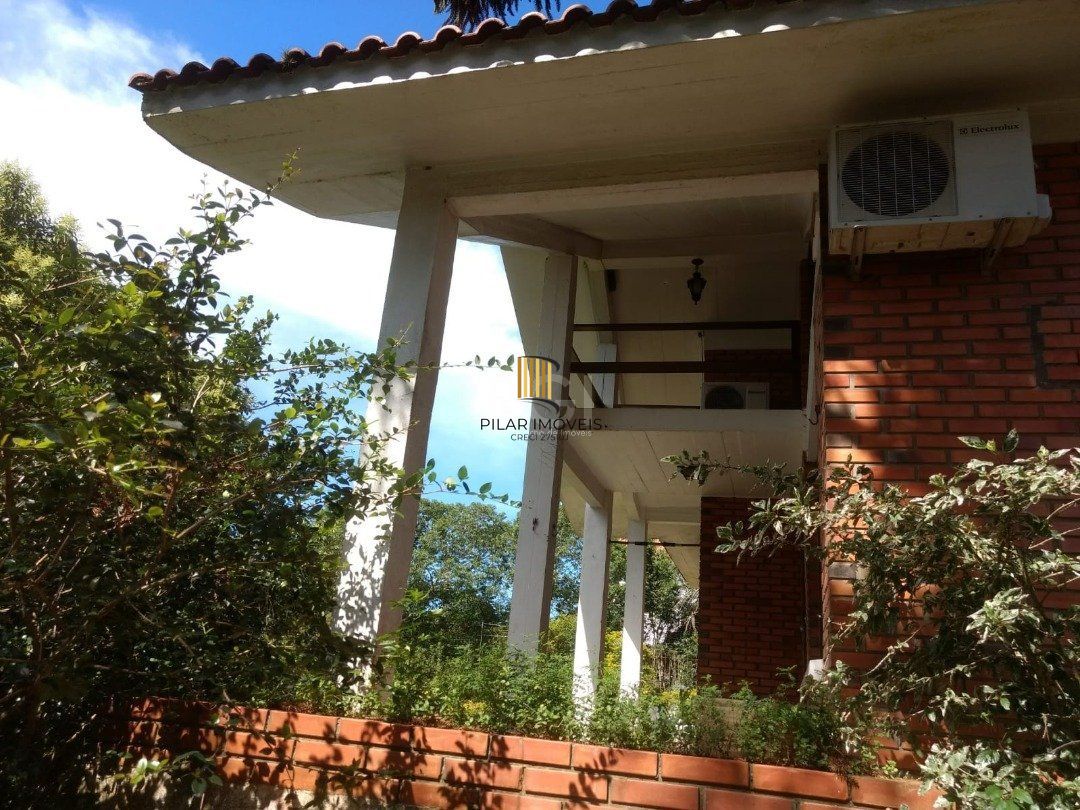 Casa para Venda - 250m², 3 dormitórios, sendo 1 suites, 4 vagas - Taruma