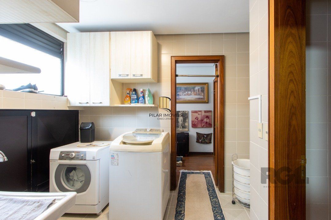 Apartamento 4 dormitórios no bairro Petrópolis