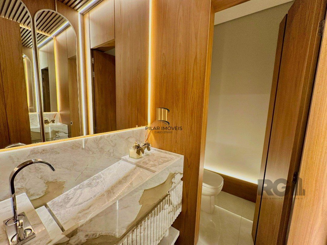 Sobrado Beira Lago com piscina e Deck com 457m² e 5 suítes no Condomínio Sense em Xangri-lá