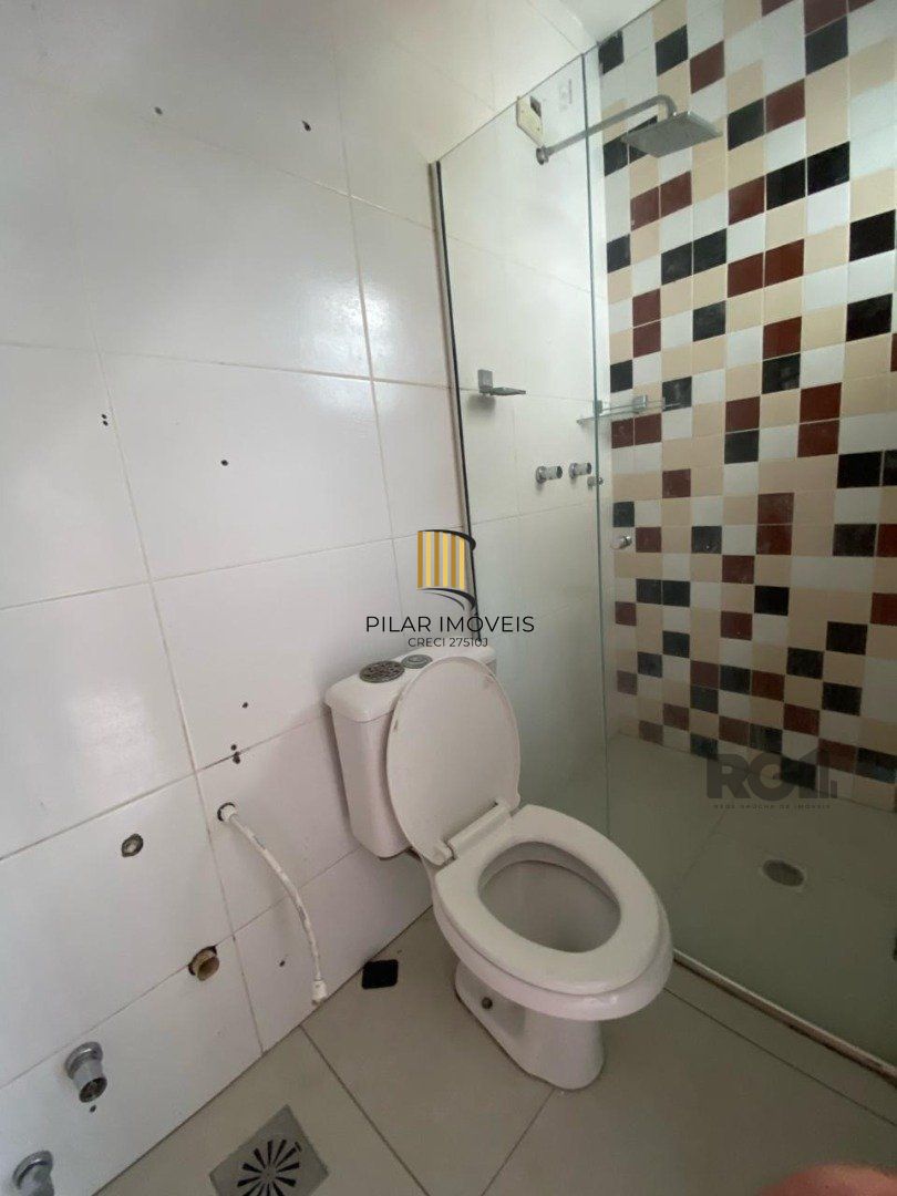 Casa 3 dormitórios no bairro Guarujá