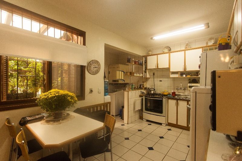 Casa Condominio para Venda - 170m², 3 dormitórios, sendo 1 suites, 2 vagas - Cavalhada