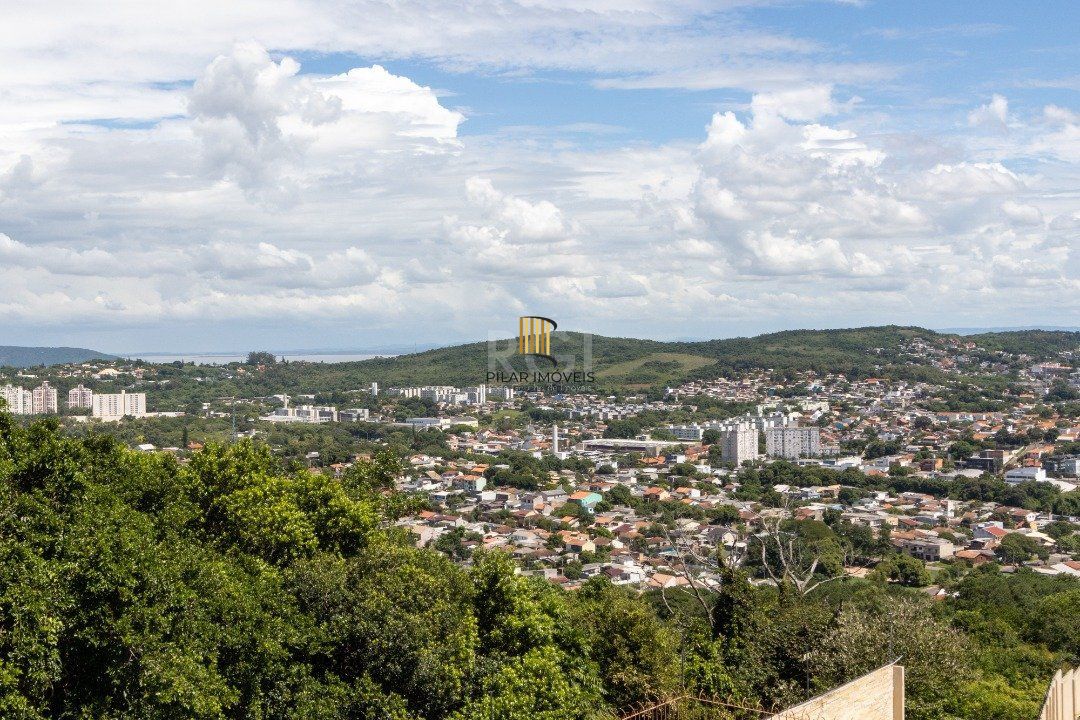 Casa de Condomínio 4 dormitórios no bairro Nonoai