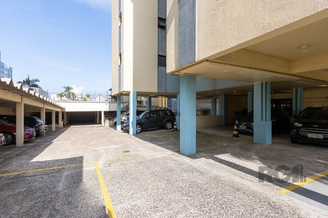 Apartamento 3 dormitórios no bairro Tristeza