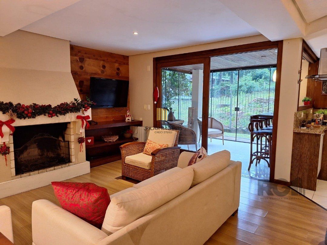 Casa condomínio | 4 quartos | 1 suíte | 2 vagas | Gramado - RS
