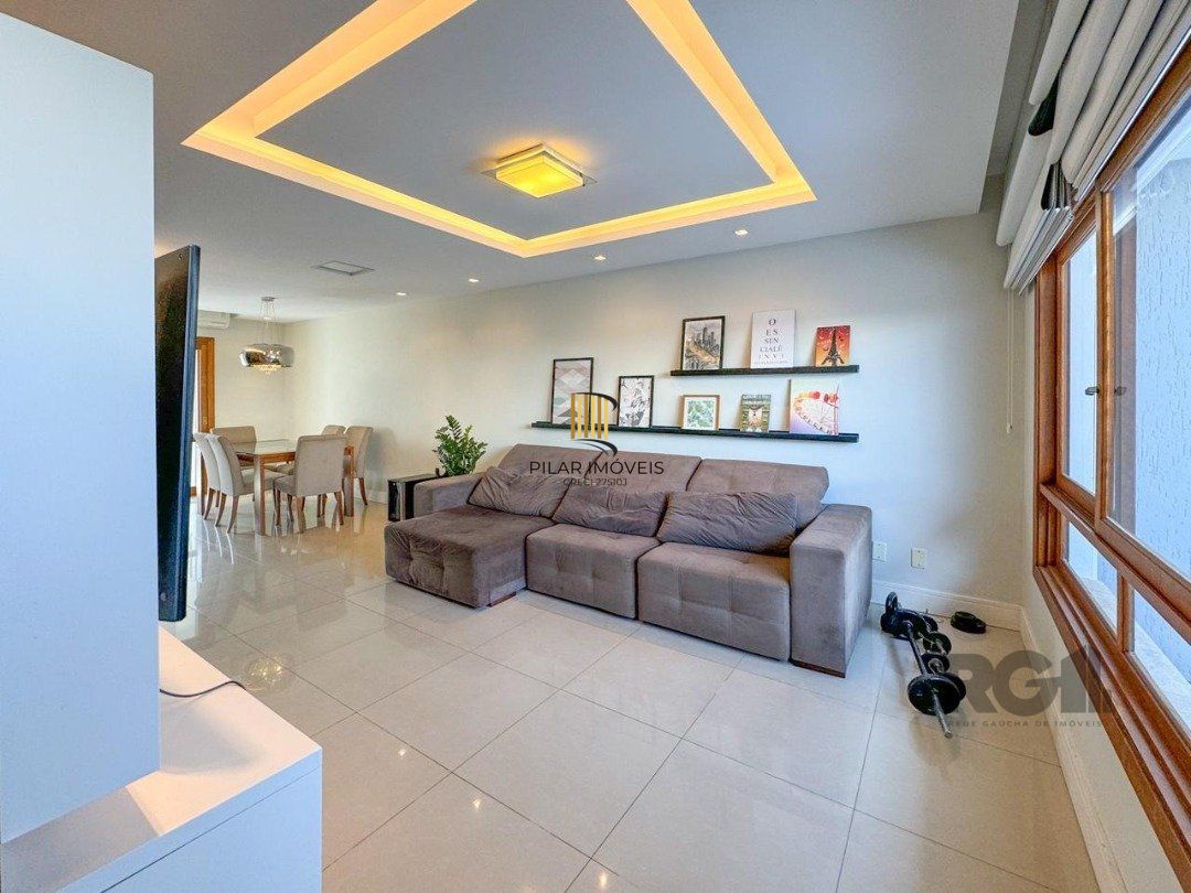 Casa para Venda - 135m², 3 dormitórios, sendo 1 suites, Hípica