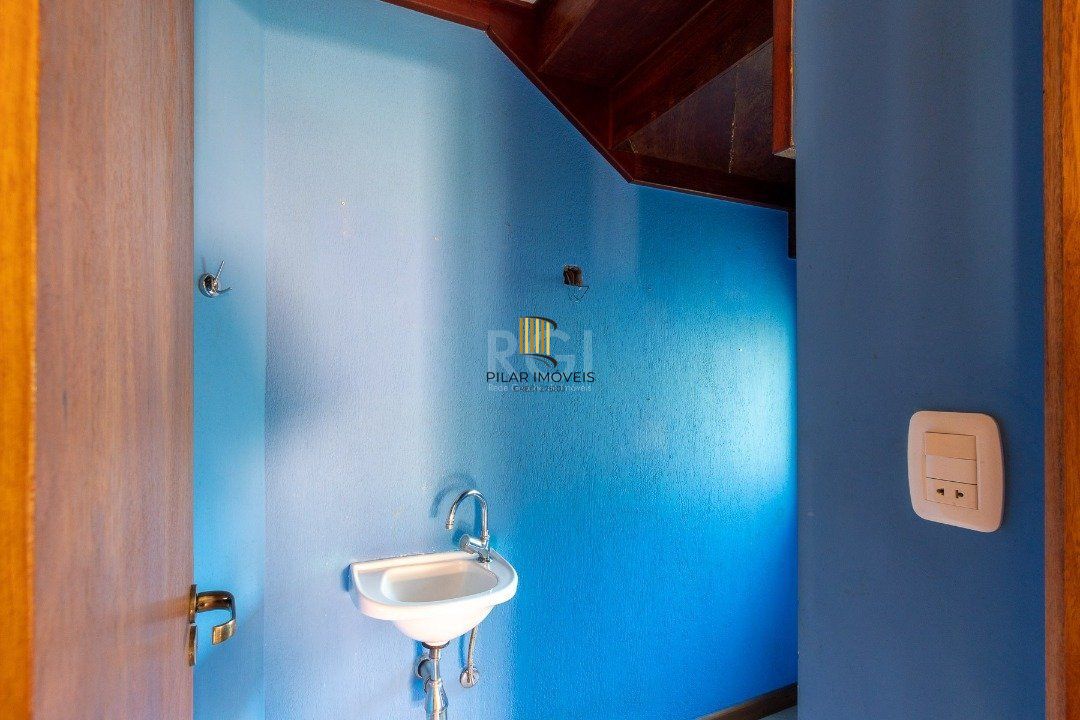 Casa Condominio para Venda - 174.34m², 3 dormitórios, sendo 1 suites, 2 vagas - Espírito Santo