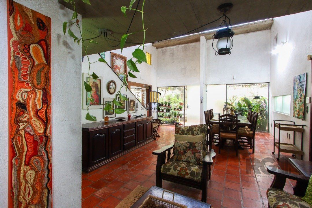Casa para Venda - 393m², 4 dormitórios, sendo 2 suites, 4 vagas - Ipanema