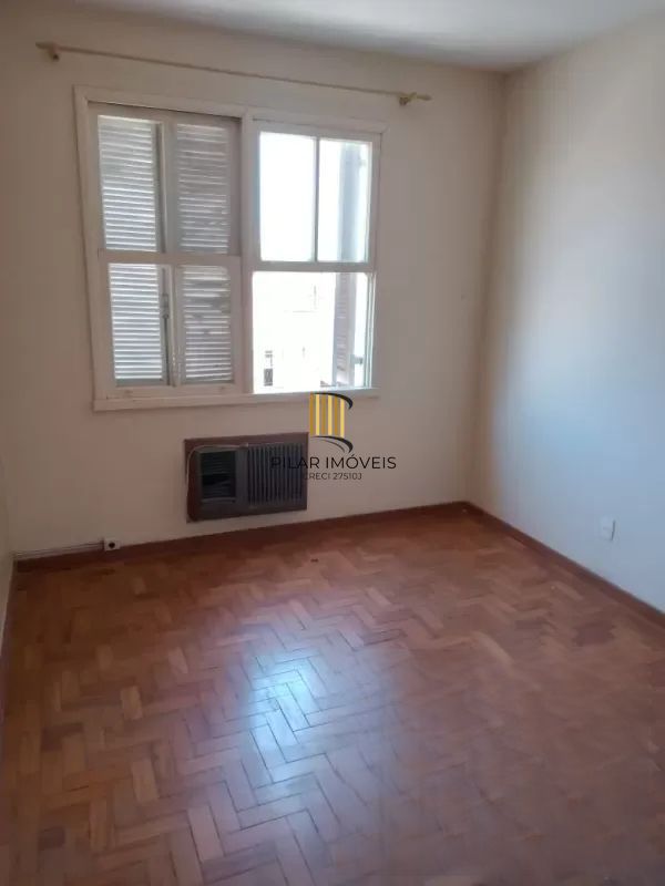 Apartamento com 3 dormitórios, em Pelotas