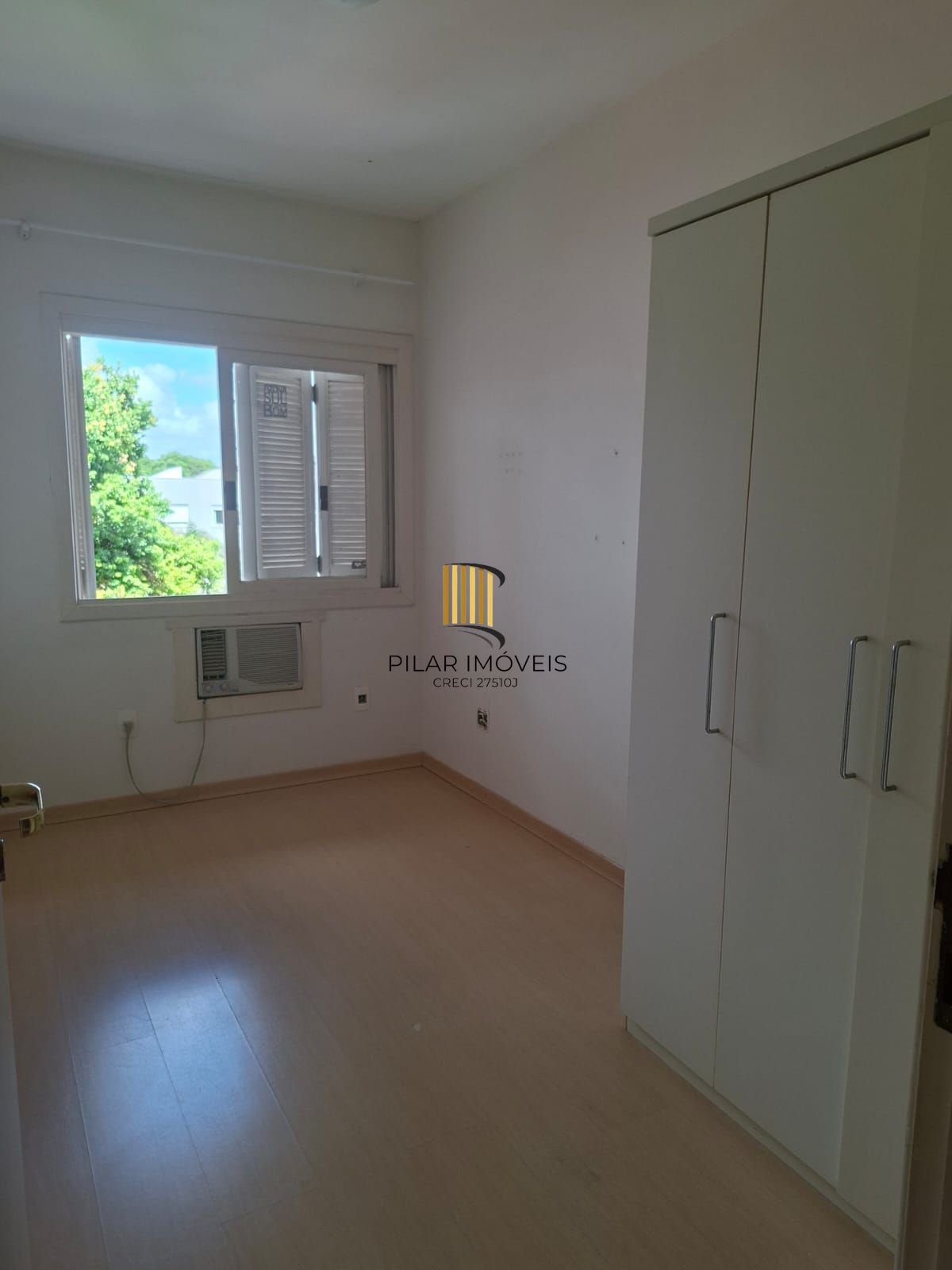 Casa em condomínio de 3 dorm. na Tristeza